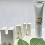 کرم دورچشم ارگانیک ماه